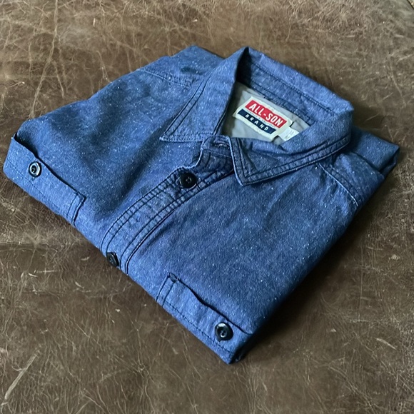 Men’s long sleeved button down denim shirt size M - Picture 2 of 9